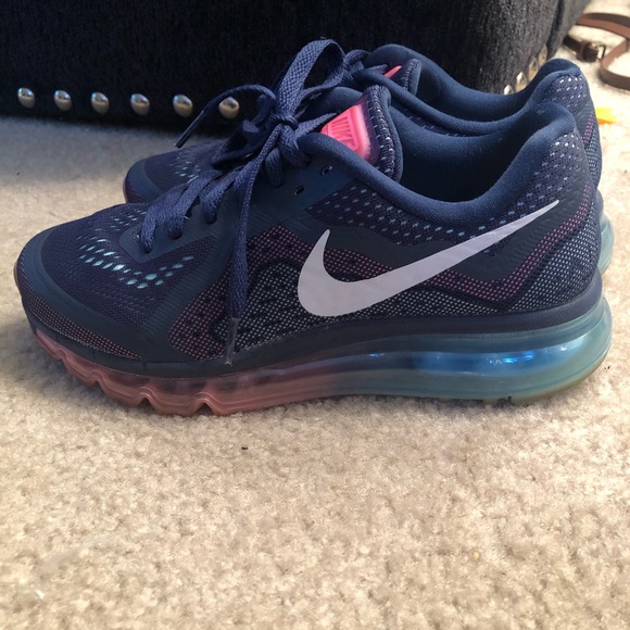 Nike Shoes - Nike Air Max sneakers
